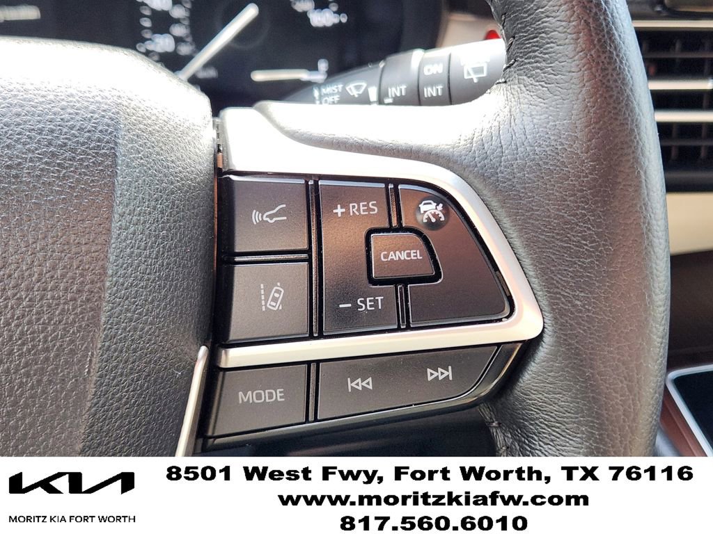 Used 2021 Toyota Sienna XLE FWD image 28