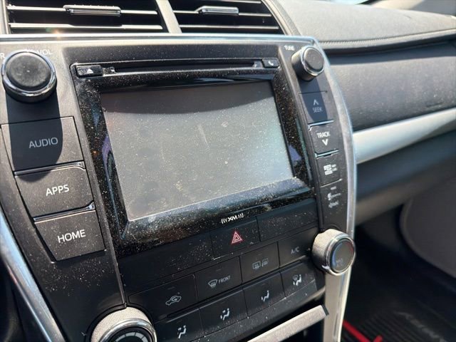 Used 2017 Toyota Camry SE w/ Moonroof Package FWD image 19