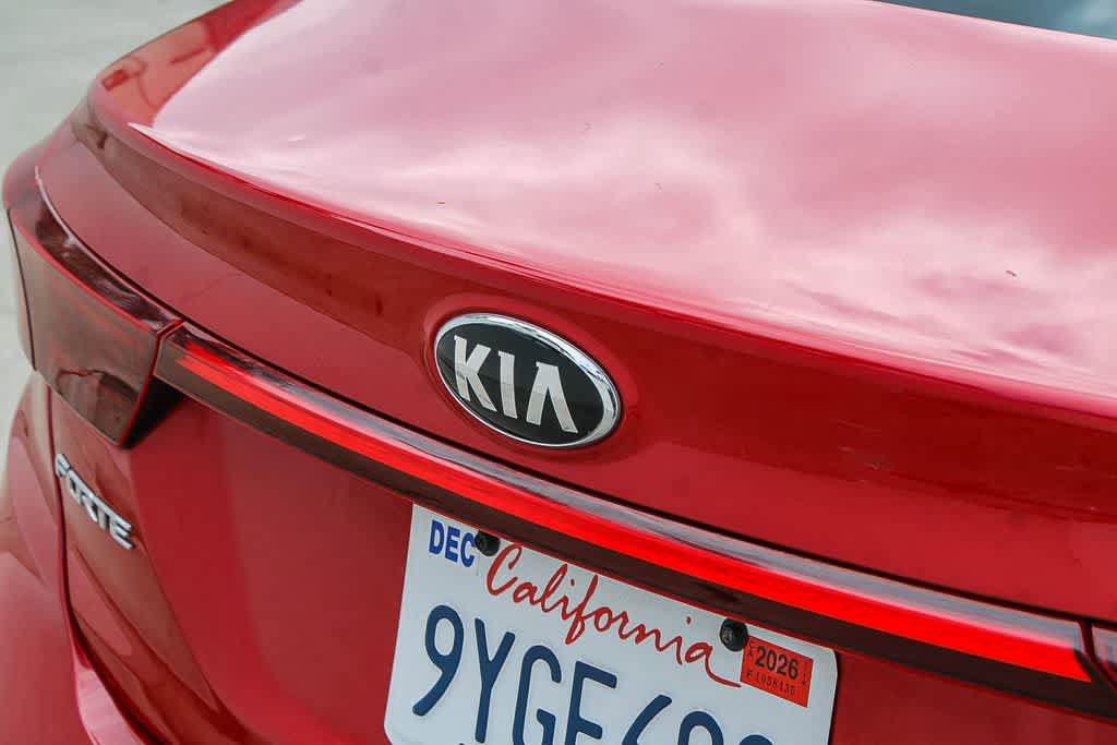 Used 2019 Kia Forte LXS FWD image 11
