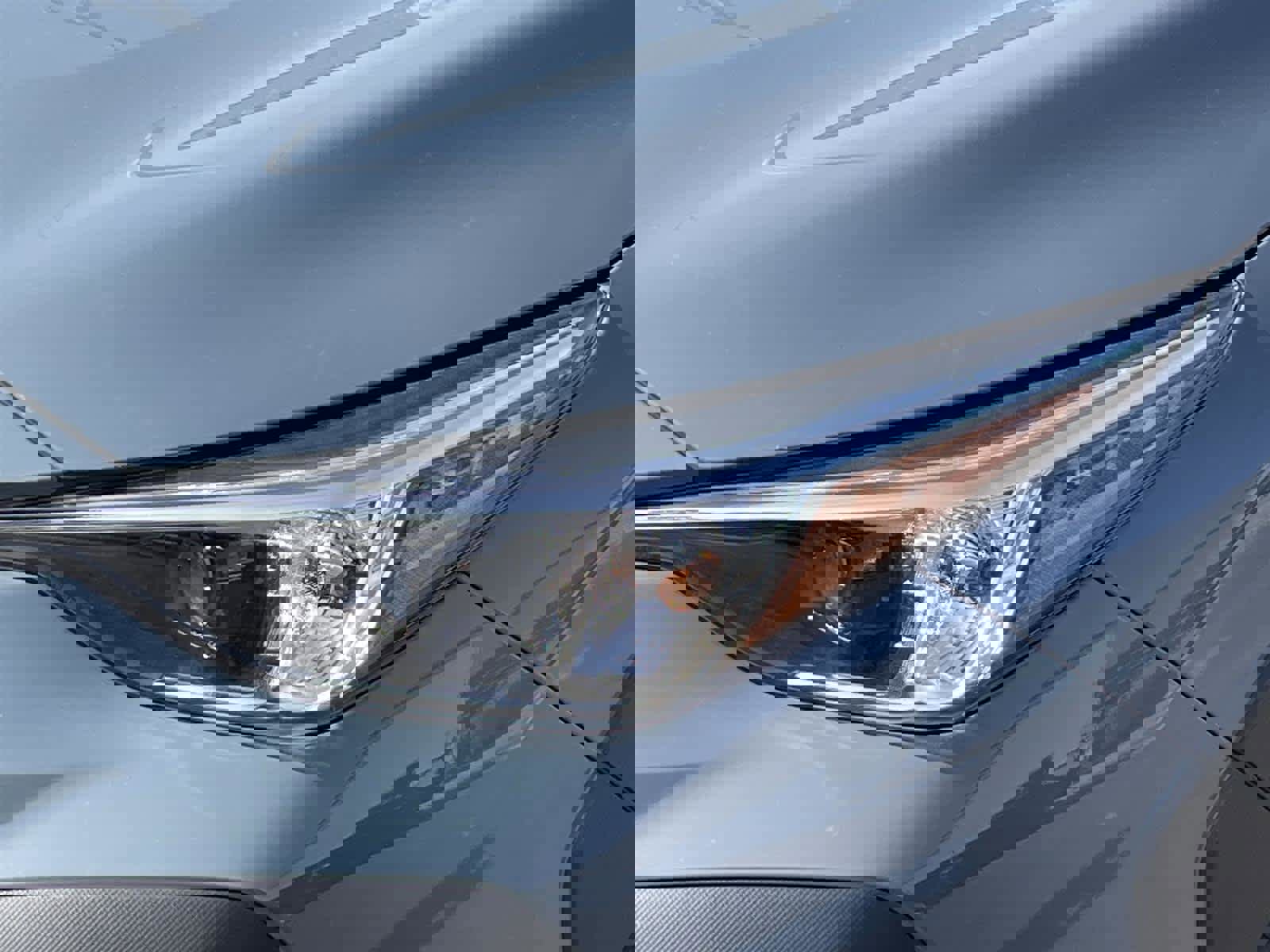 Used 2025 Subaru Crosstrek 2.0i Premium image 9