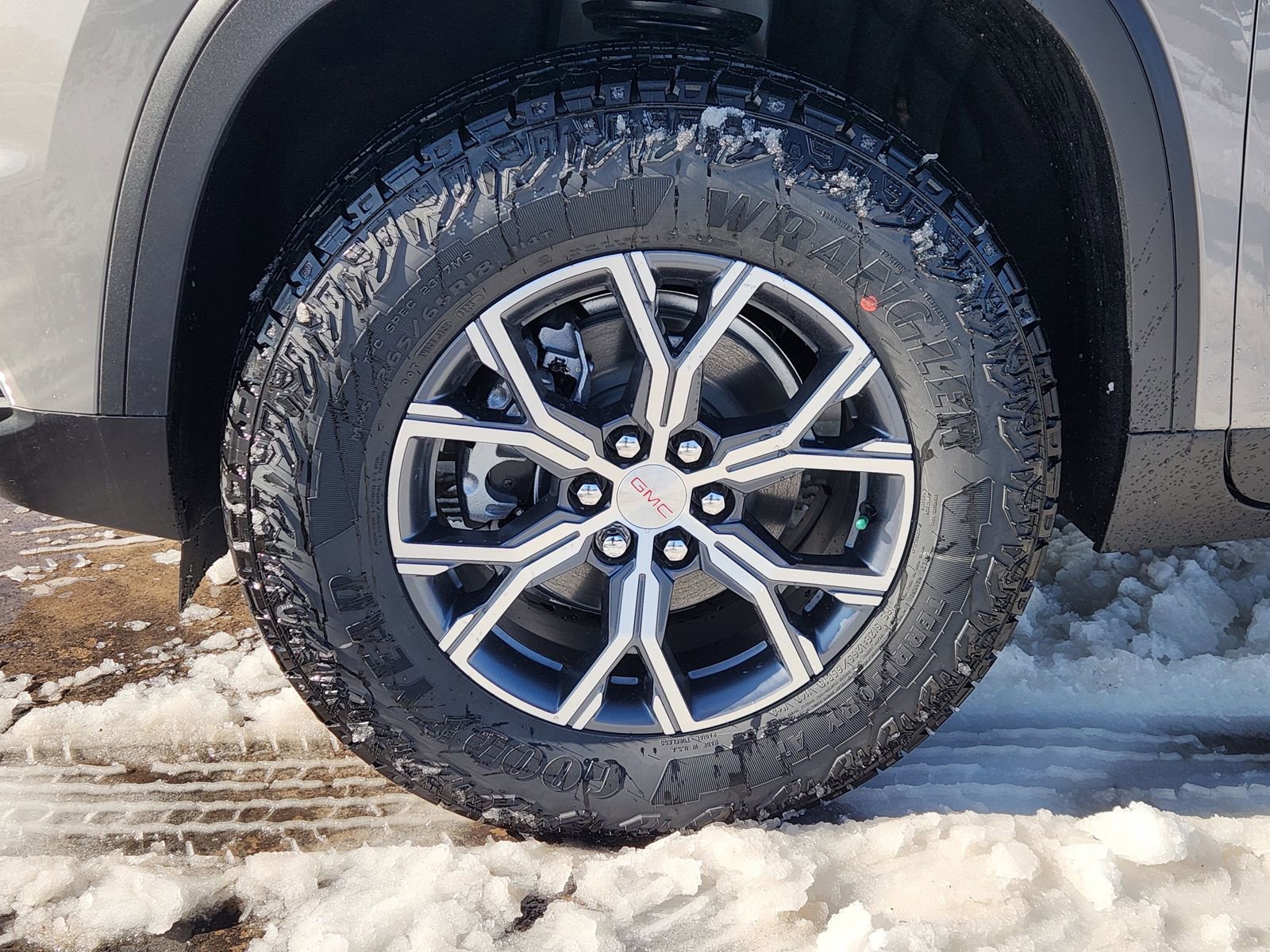 New 2026 GMC Acadia AT4 w/ Luxury Package image 14