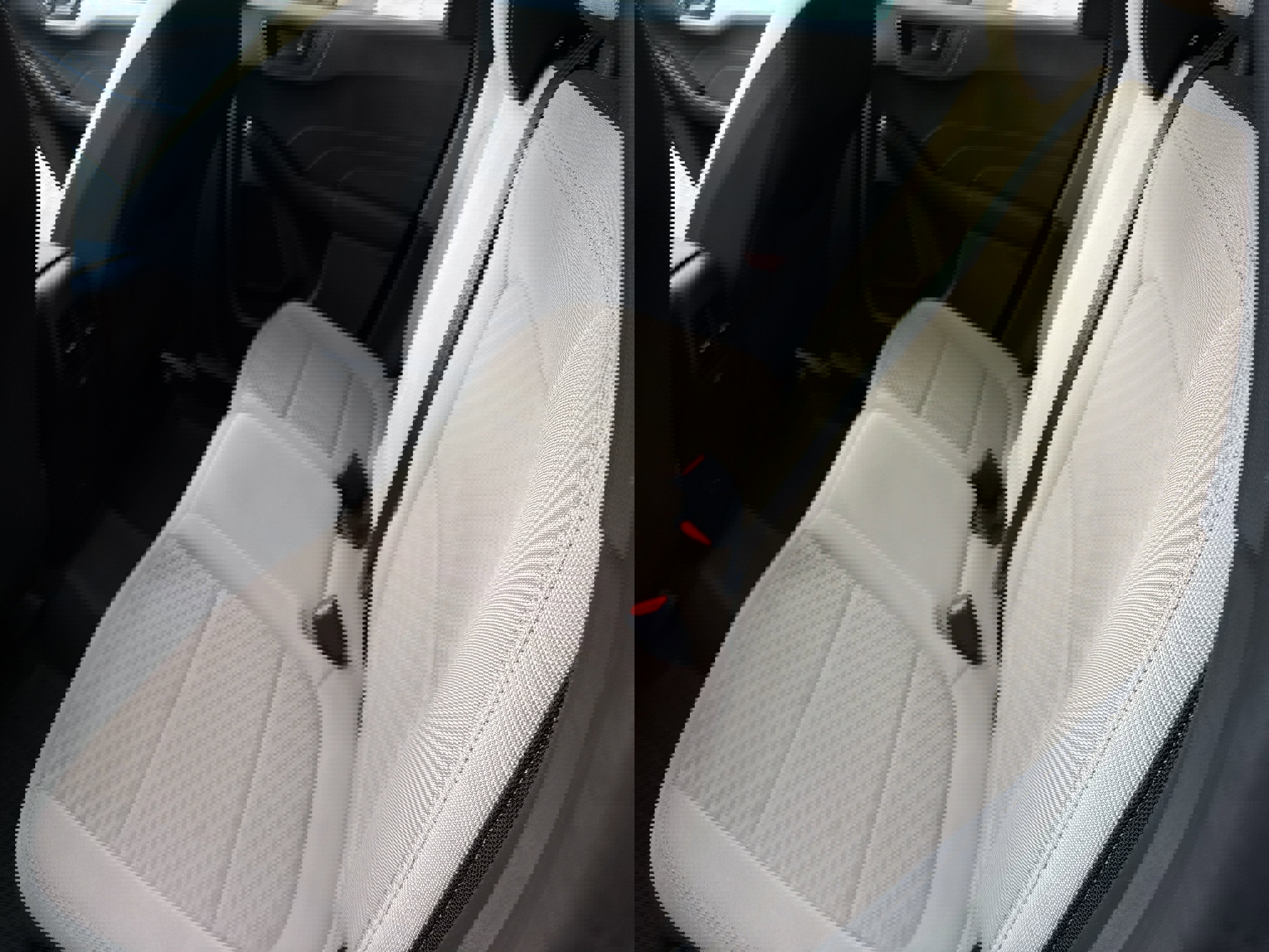 Used 2022 Ford Escape SE w/ Cold Weather Package image 17