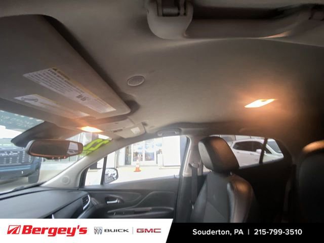 Certified 2022 Buick Encore Preferred w/ Safety Package image 21