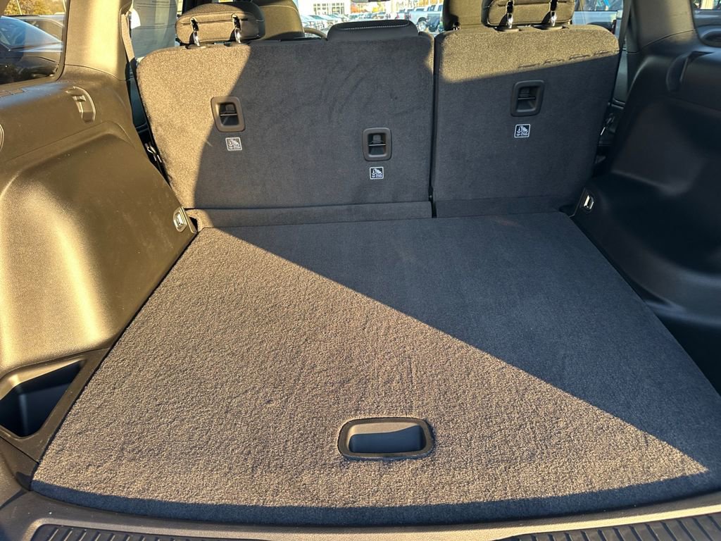 New 2025 Jeep Grand Cherokee Laredo X w/ Luxury Tech Group I image 17