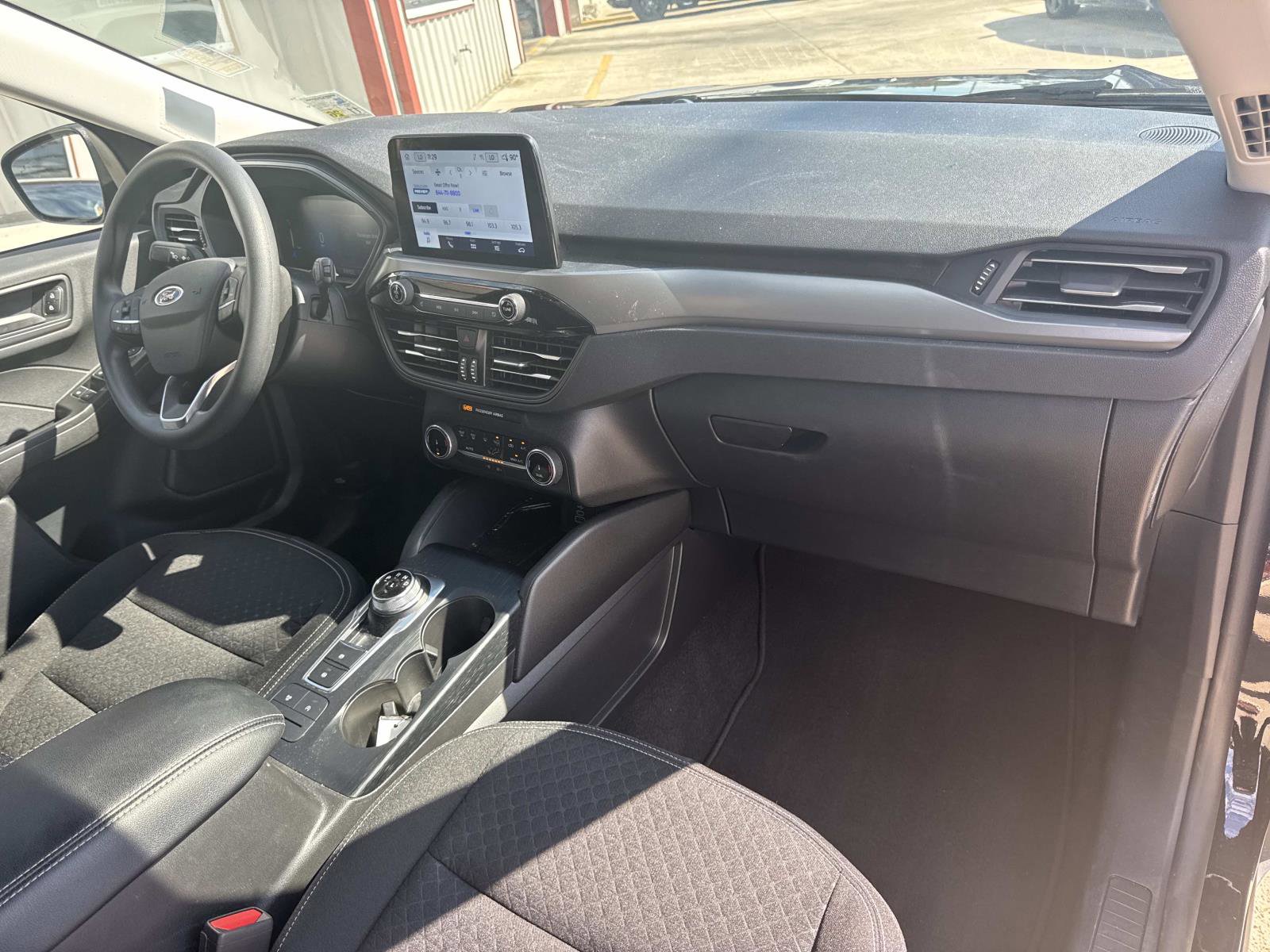 Used 2025 Ford Escape Active image 11