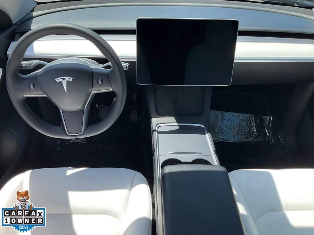 Used 2022 Tesla Model Y Long Range AWD/4WD image 37