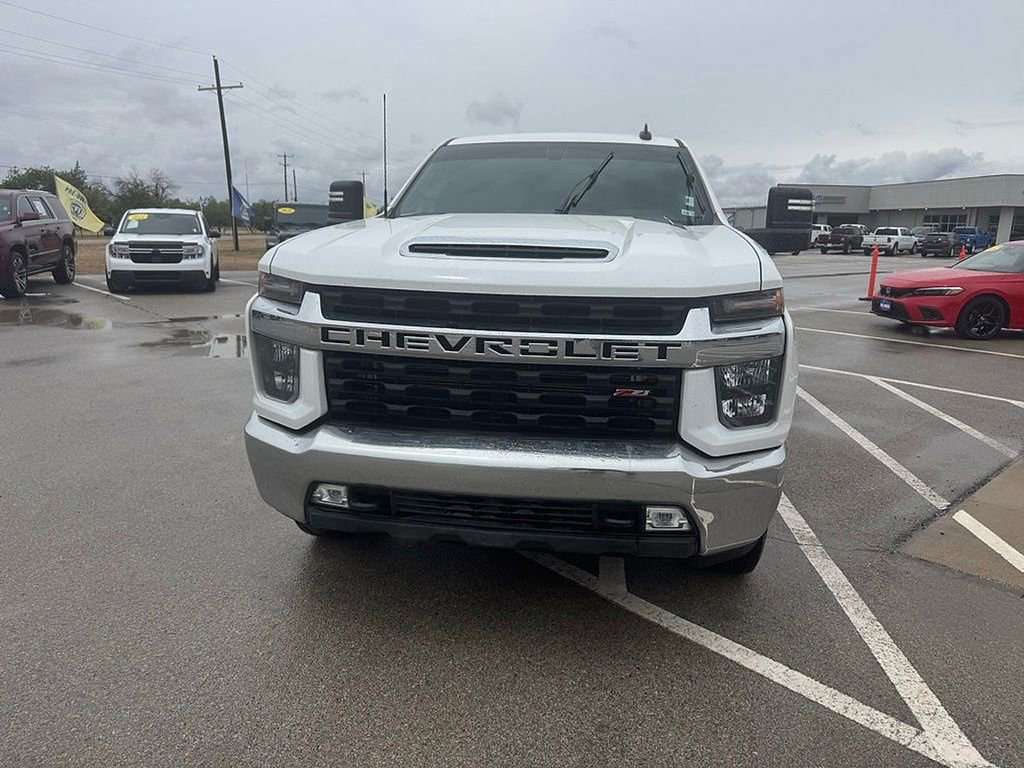 Used 2023 Chevrolet Silverado 2500 LT w/ Convenience Package AWD/4WD image 2