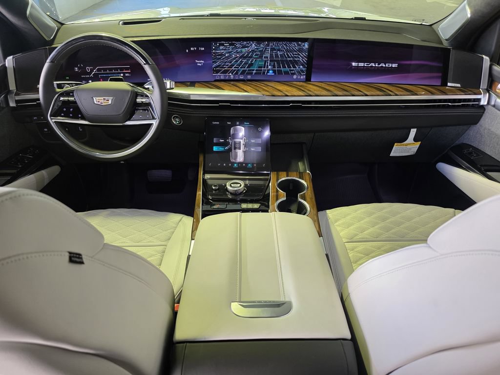 Used 2026 Cadillac Escalade ESV Platinum Sport w/ LPO, ONYX Package AWD/4WD image 8