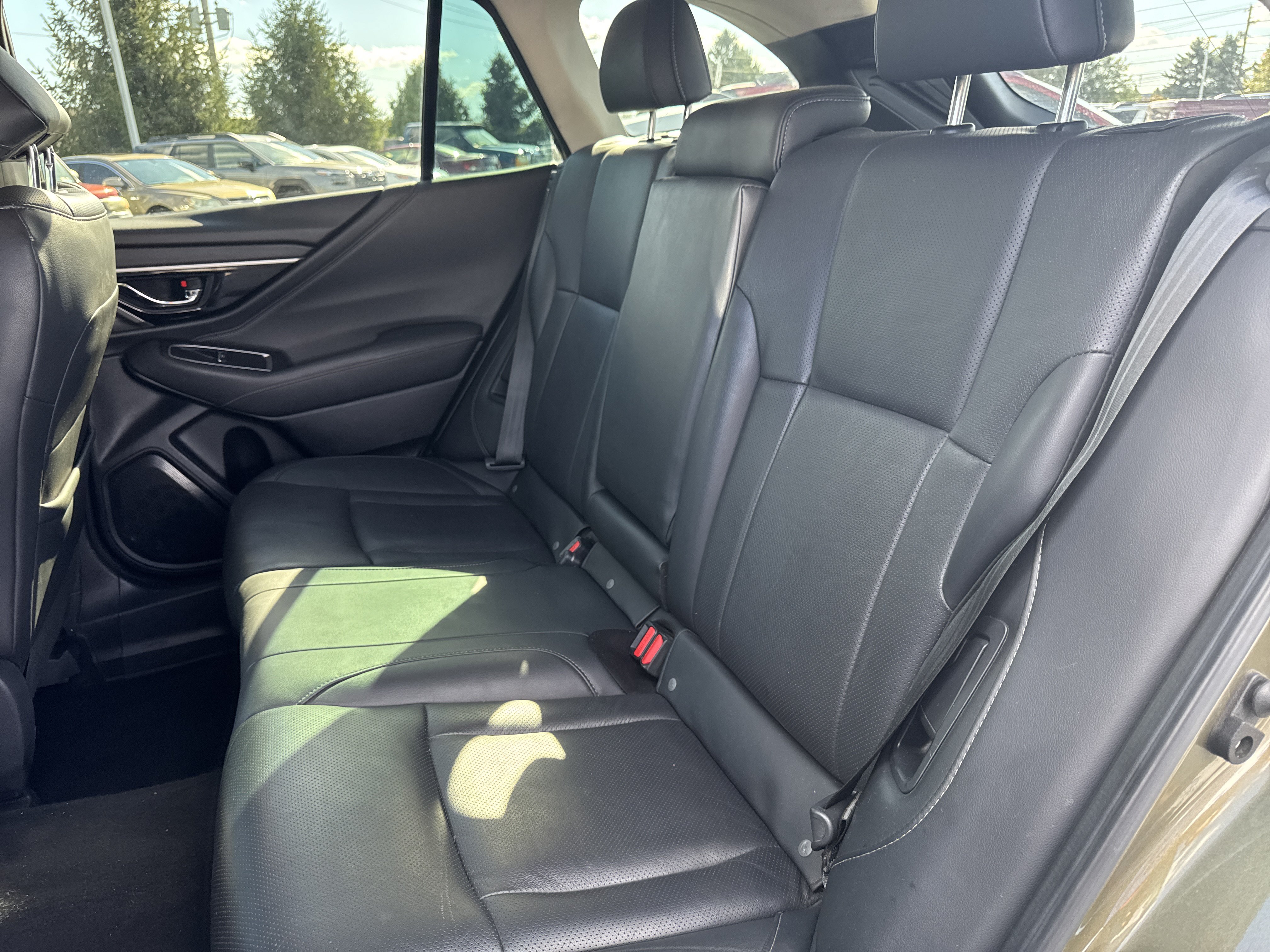 Used 2020 Subaru Outback Limited AWD/4WD image 22