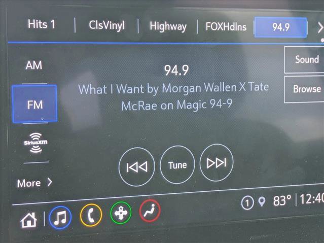 Used 2023 Chevrolet Traverse LT image 13