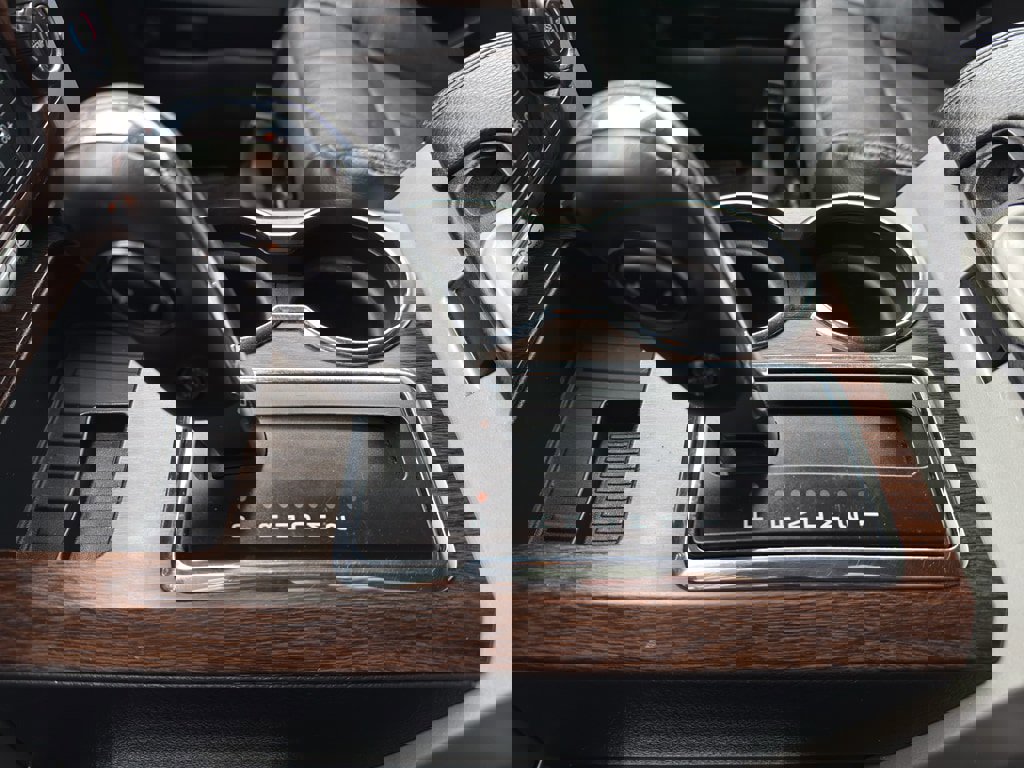 Used 2013 Ford F150 Lariat w/ Mid Equipment Group image 25