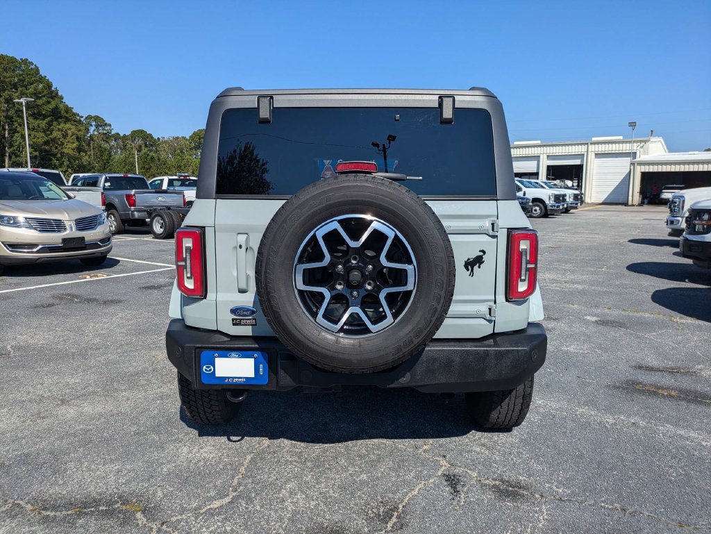 Used 2024 Ford Bronco Outer Banks AWD/4WD image 5