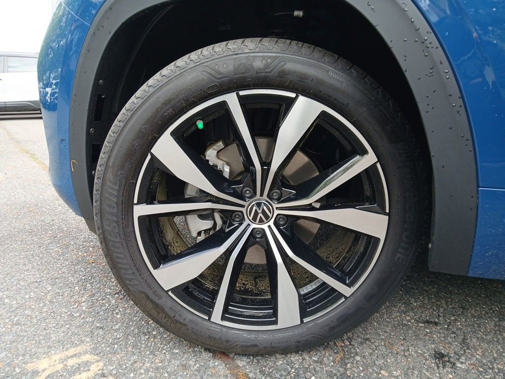 New 2025 Volkswagen Atlas SEL Premium R-Line image 27