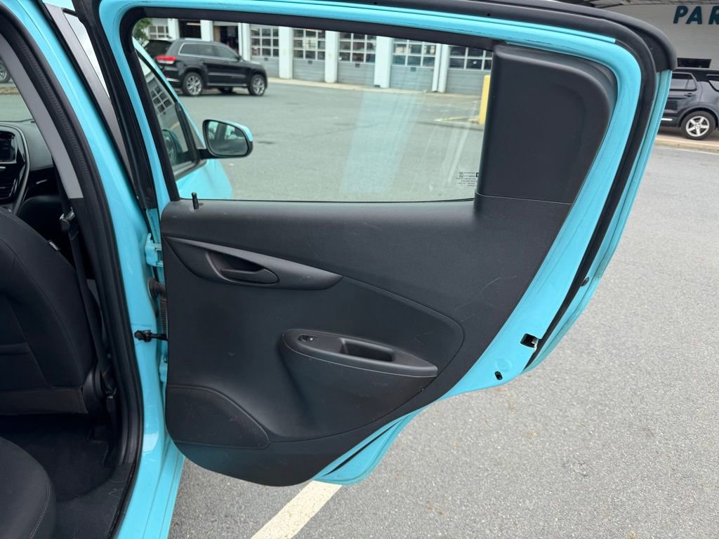 Used 2022 Chevrolet Spark LT FWD image 32