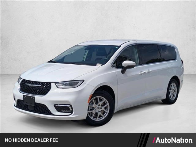 Used 2023 Chrysler Pacifica Touring-L