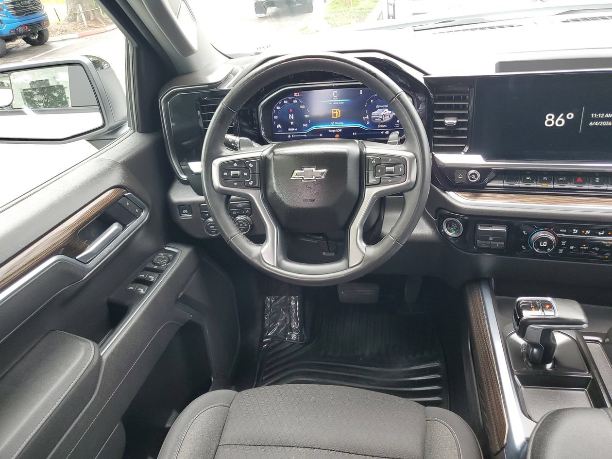 Used 2025 Chevrolet Silverado 1500 RST AWD/4WD image 14