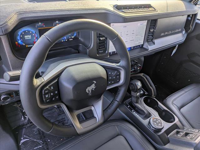 New 2025 Ford Bronco Badlands image 3