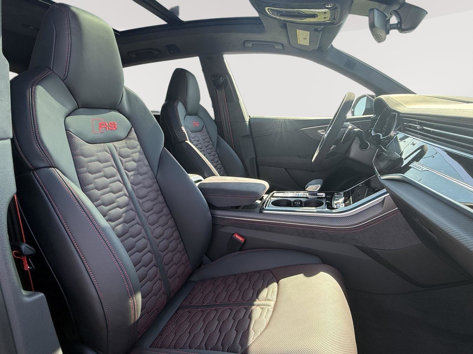 New 2026 Audi RS Q8 performance image 25