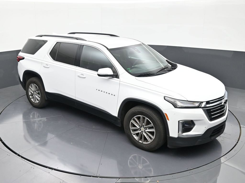 Used 2022 Chevrolet Traverse LT image 18