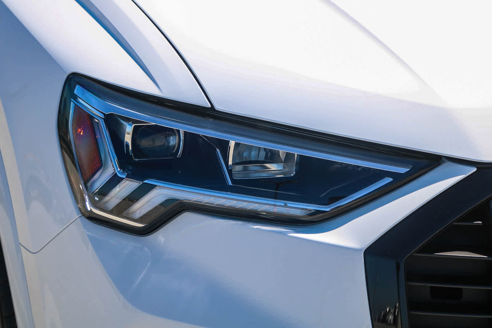 New 2025 Audi Q3 2.0T Premium image 4