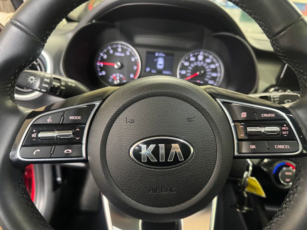 Used 2019 Kia Forte S w/ S Premium Package image 8