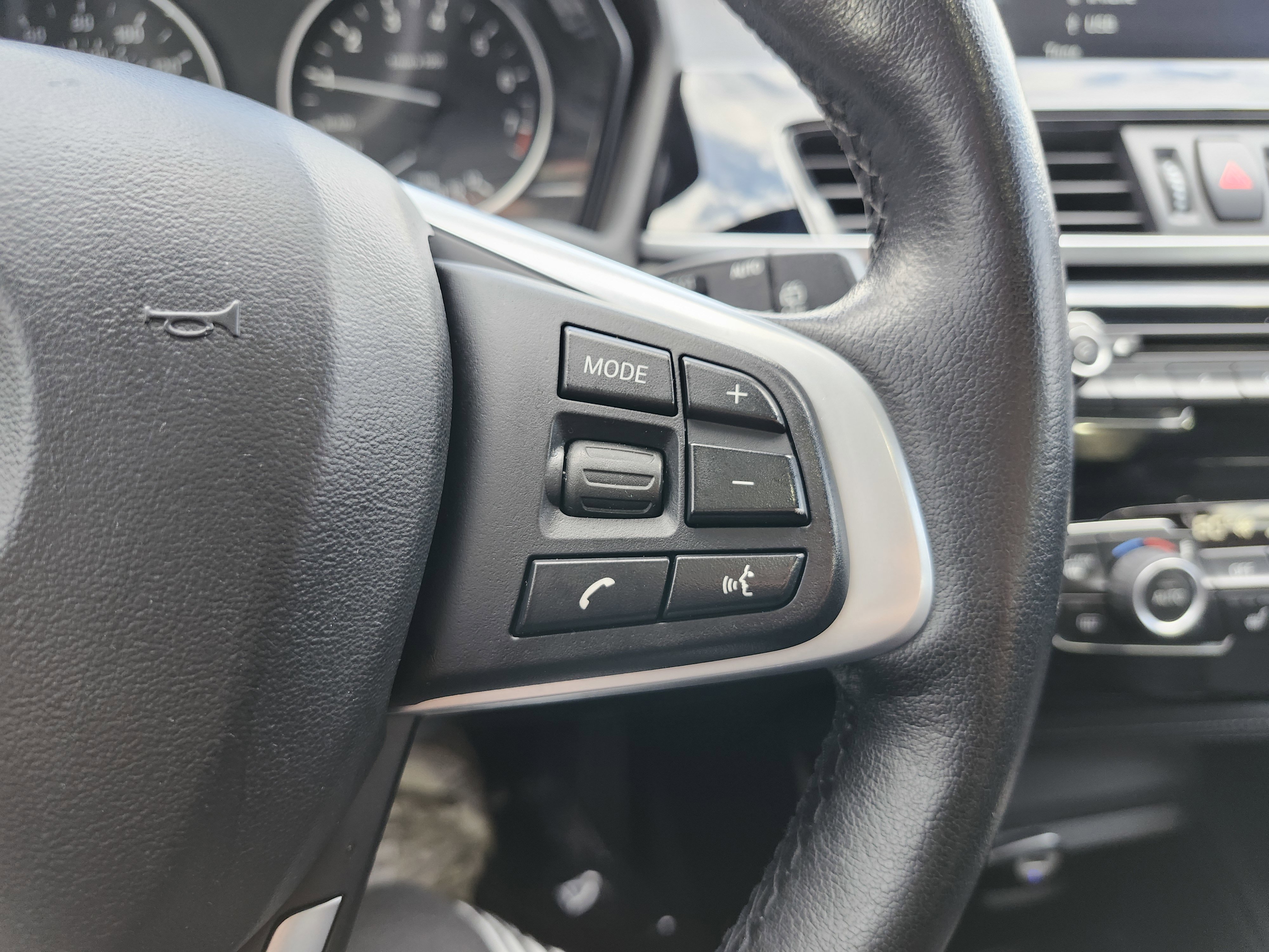 Used 2018 BMW X1 xDrive28i AWD/4WD image 36