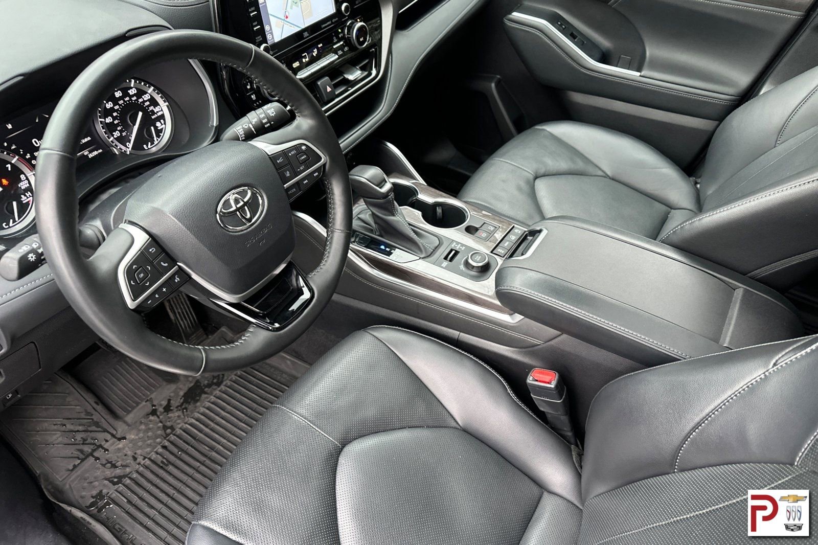 Used 2022 Toyota Highlander Limited image 10