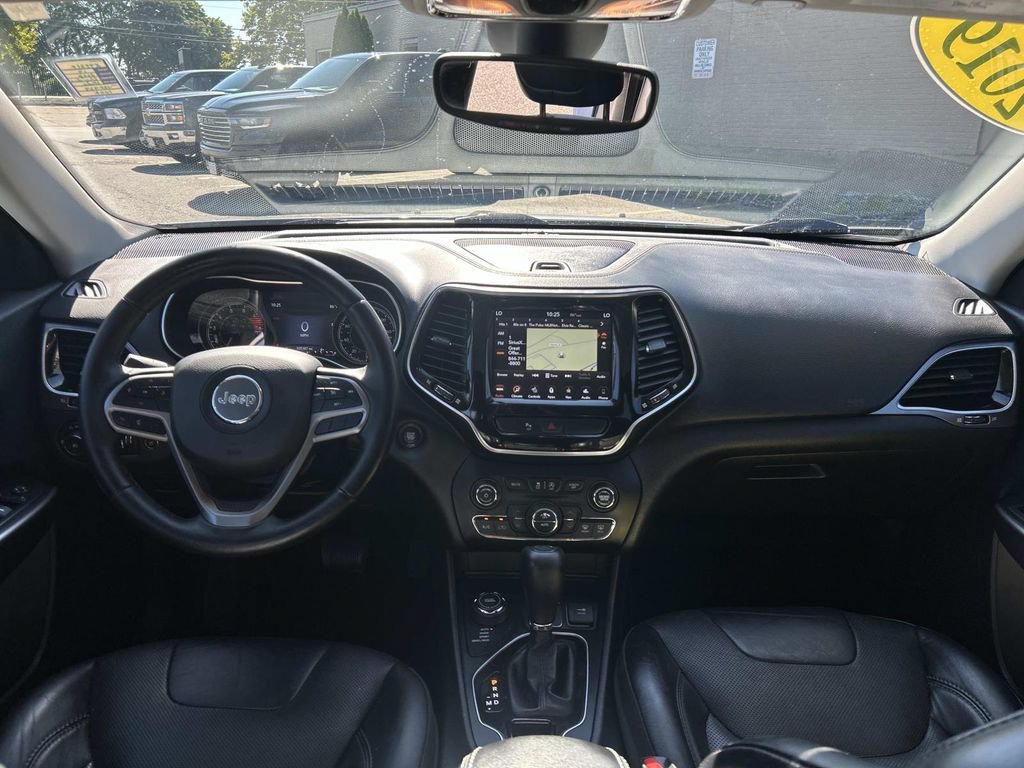 Used 2019 Jeep Cherokee Limited AWD/4WD image 21