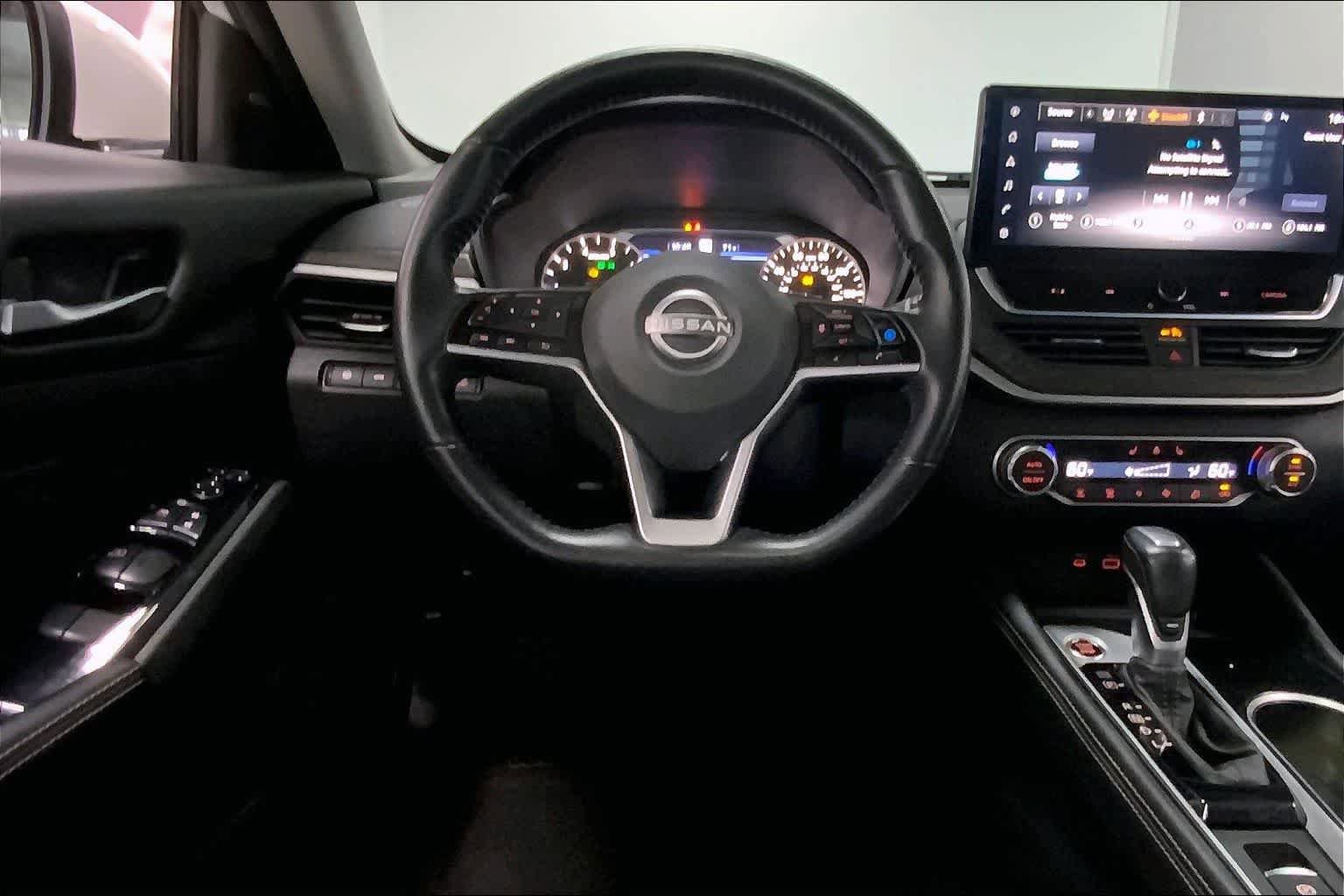 Used 2023 Nissan Altima 2.5 SL AWD/4WD image 12