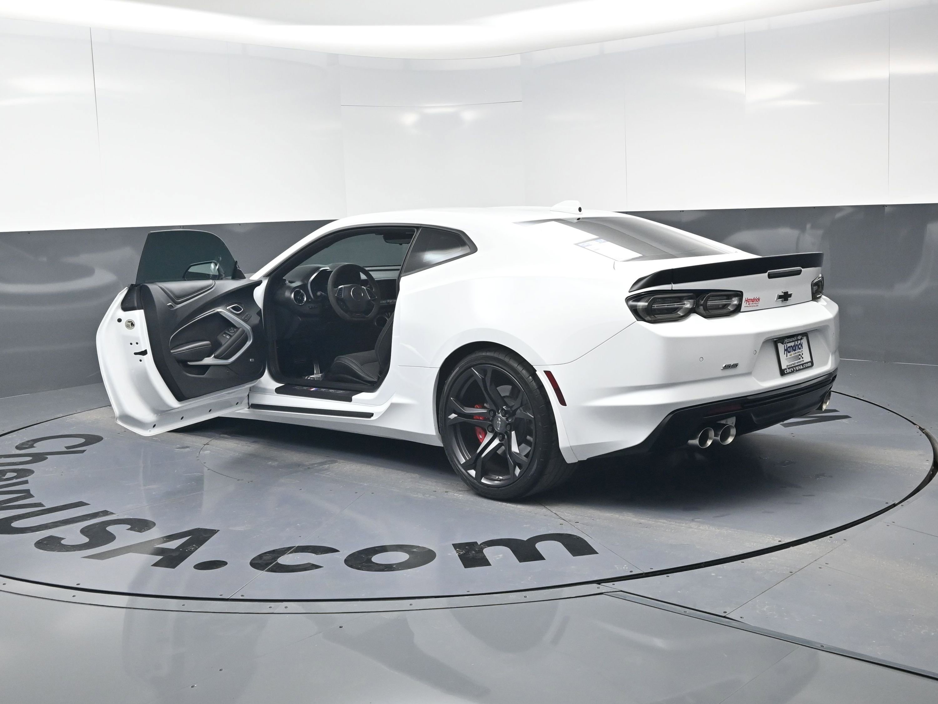 Used 2023 Chevrolet Camaro SS RWD image 28