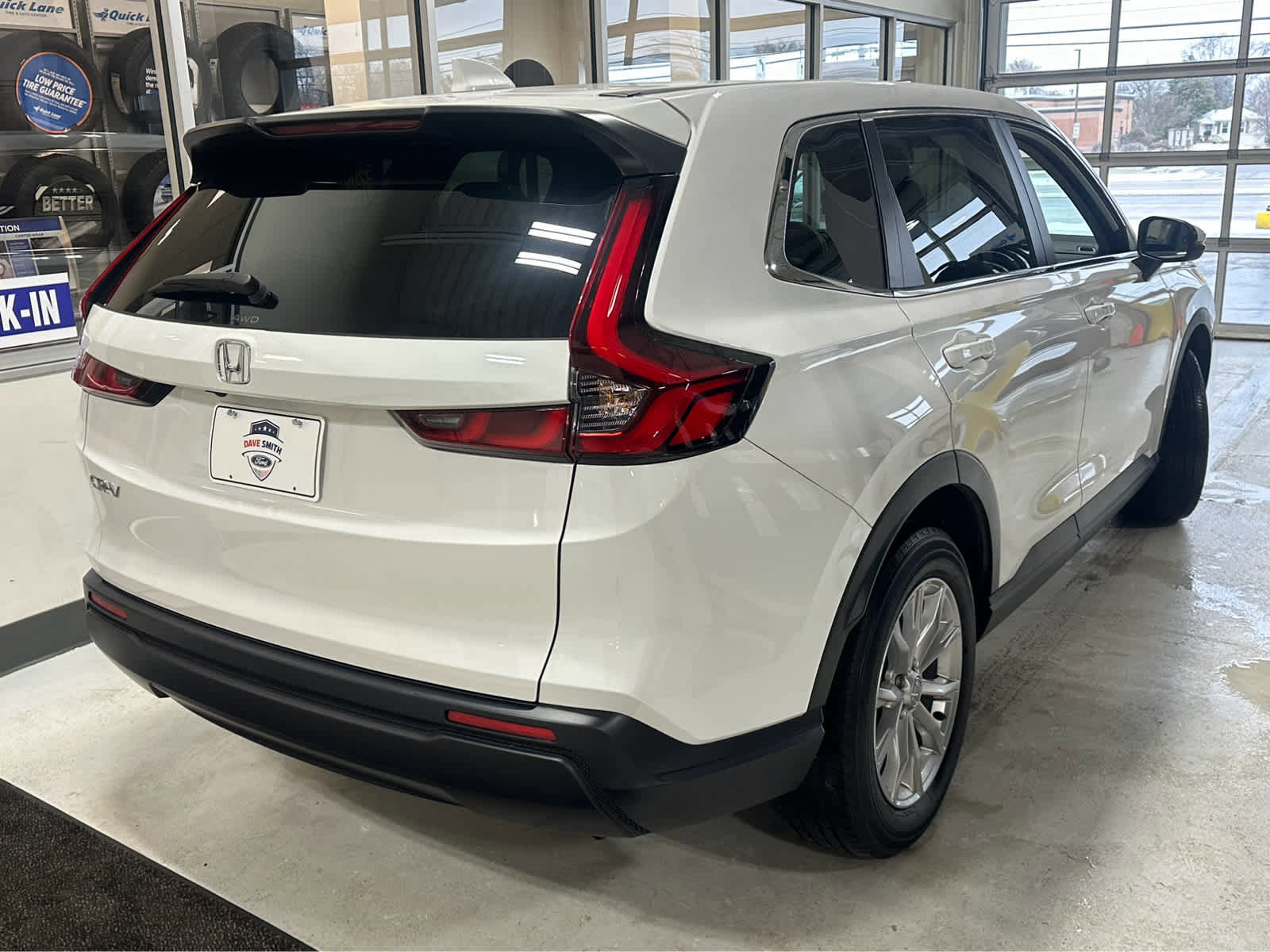 Used 2023 Honda CR-V EX image 6