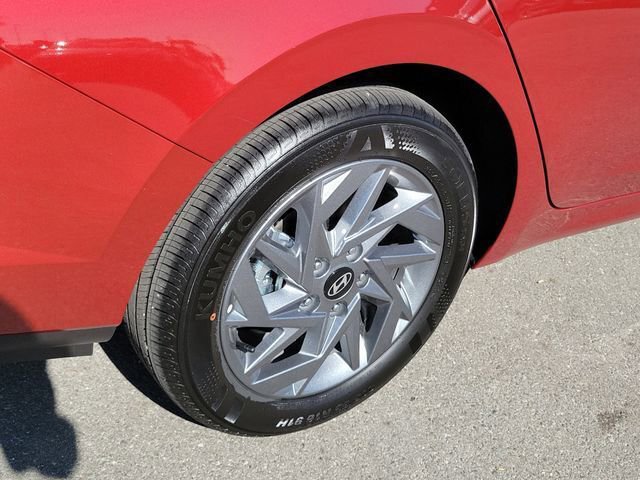 New 2026 Hyundai Elantra Hybrid FWD image 22