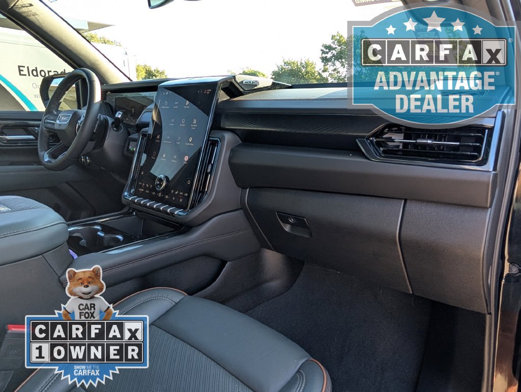 Used 2025 GMC Yukon AT4 AWD/4WD image 29
