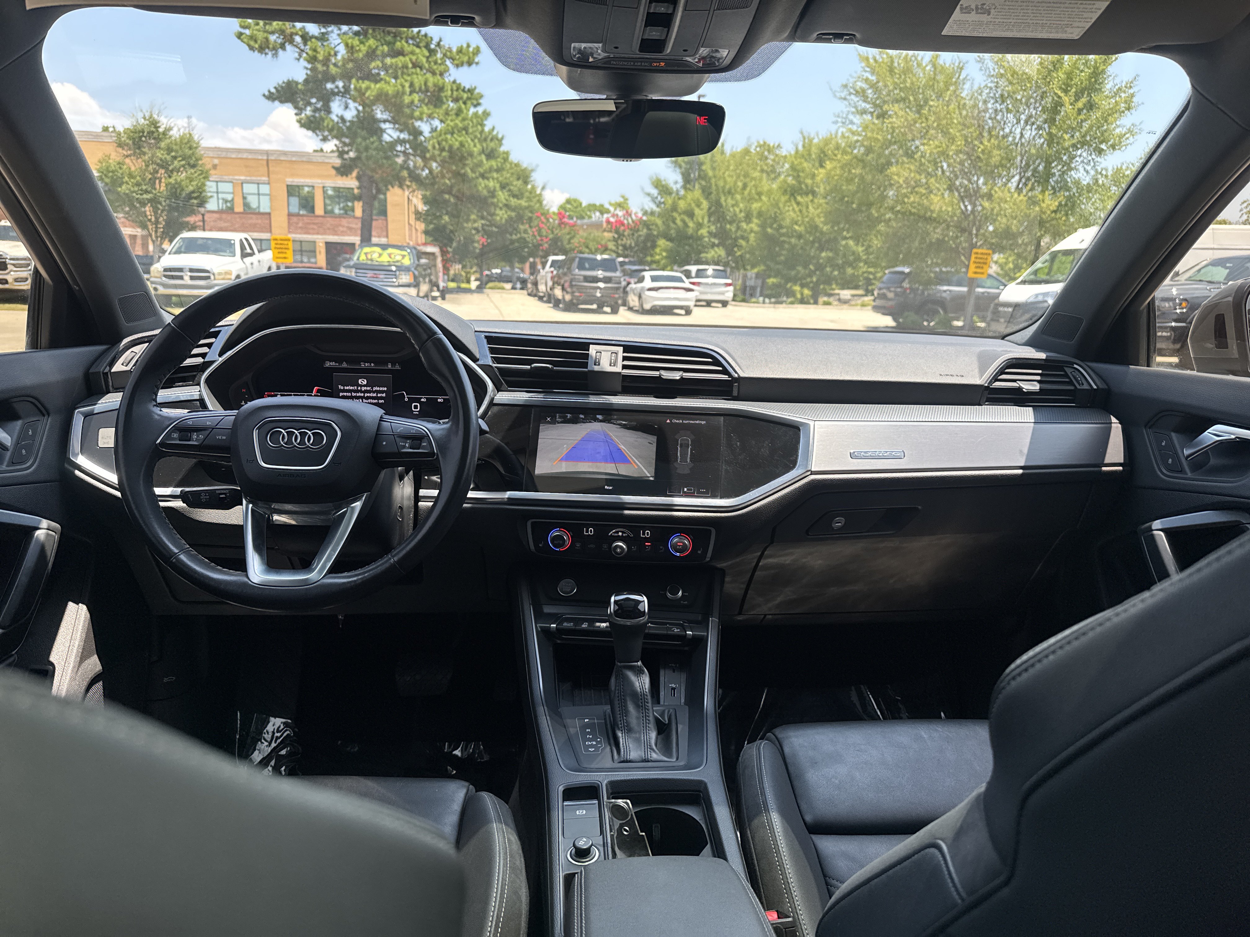 Used 2020 Audi Q3 2.0T Premium Plus w/ Premium Plus Package AWD/4WD image 28