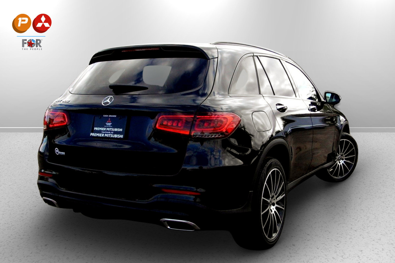 Used 2021 Mercedes-Benz GLC 300 w/ AMG Line image 2