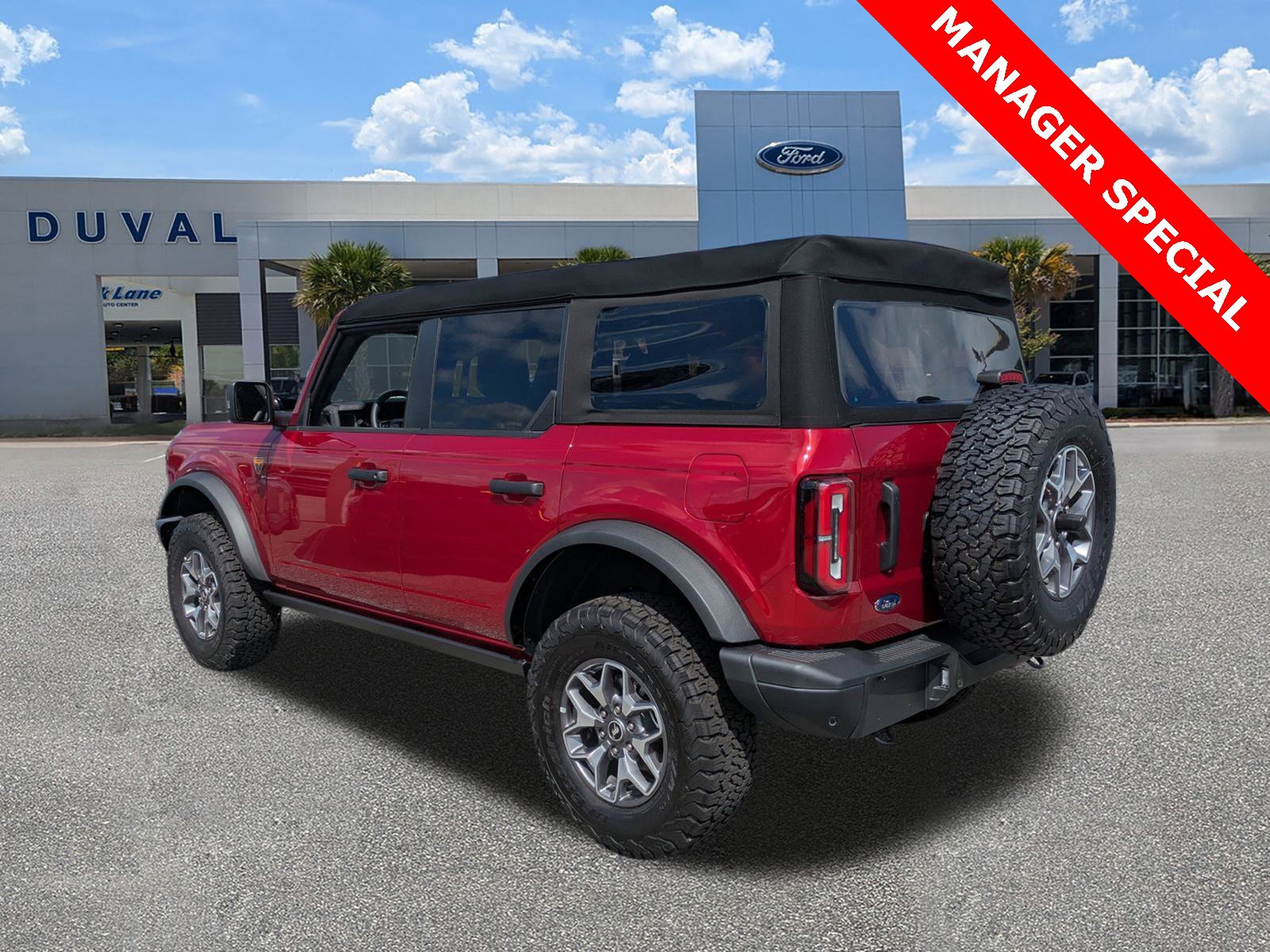 New 2025 Ford Bronco Badlands image 5