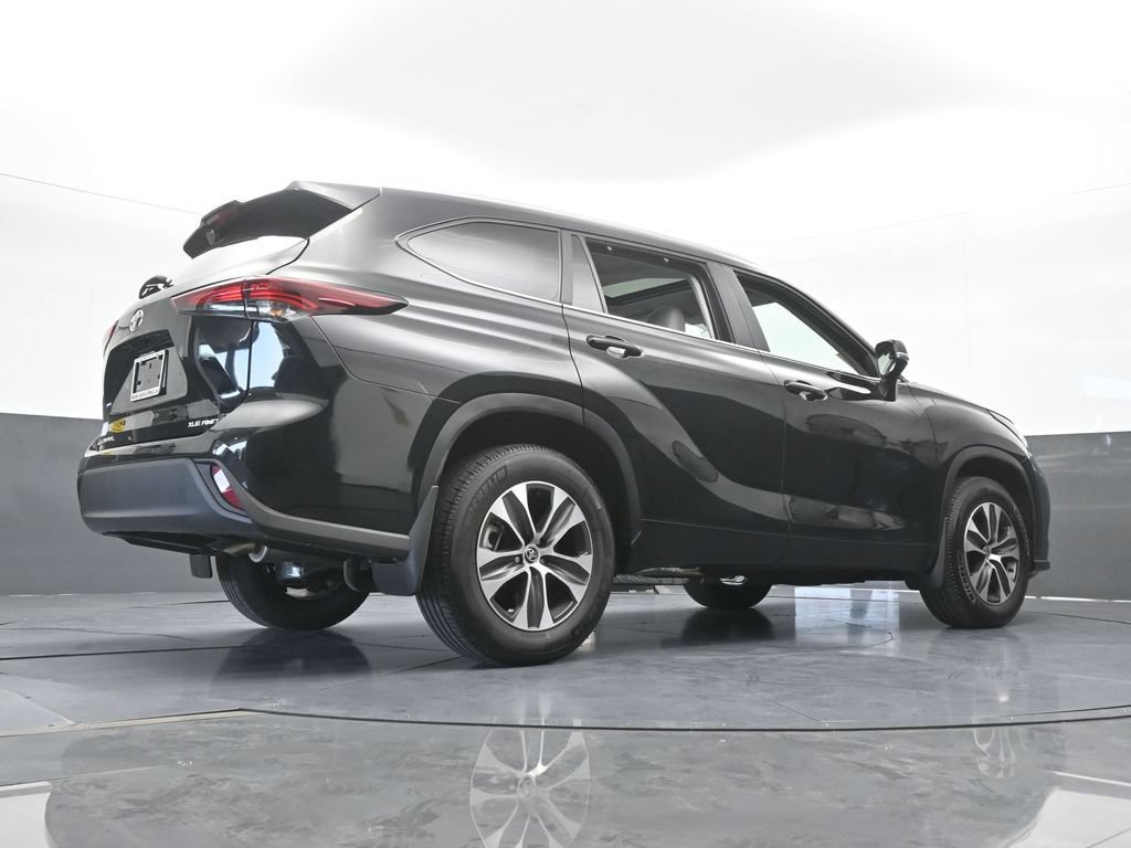 Used 2026 Toyota Highlander XLE AWD/4WD image 62