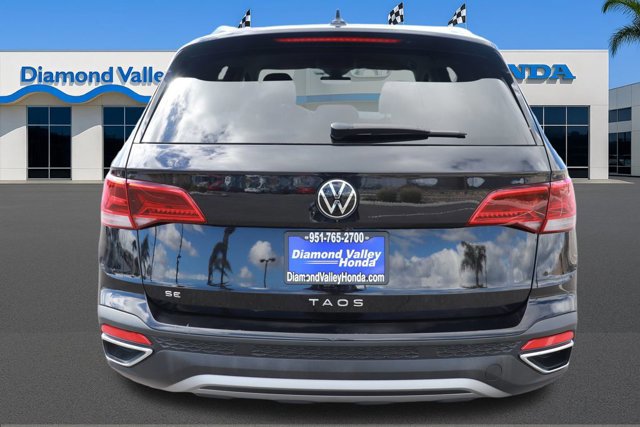 Used 2024 Volkswagen Taos SE image 5