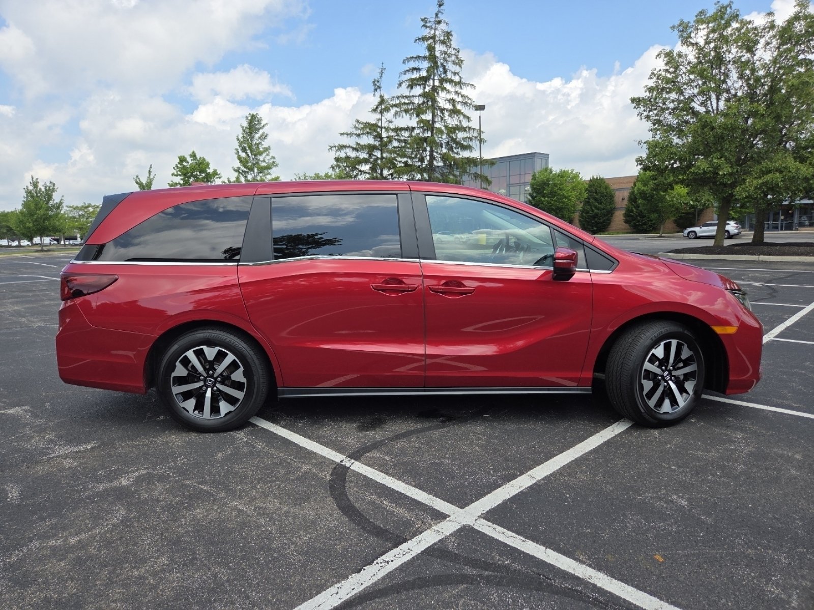 Certified 2026 Honda Odyssey EX-L image 25