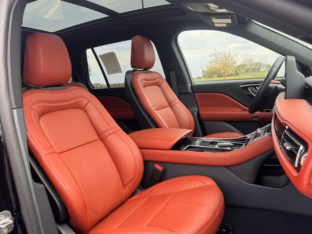 New 2026 Lincoln Aviator Reserve w/ Jet Appearance Package AWD/4WD image 22