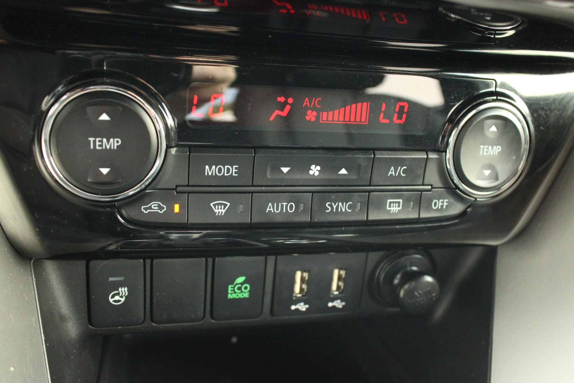 Used 2024 Mitsubishi Eclipse Cross SEL AWD/4WD image 47
