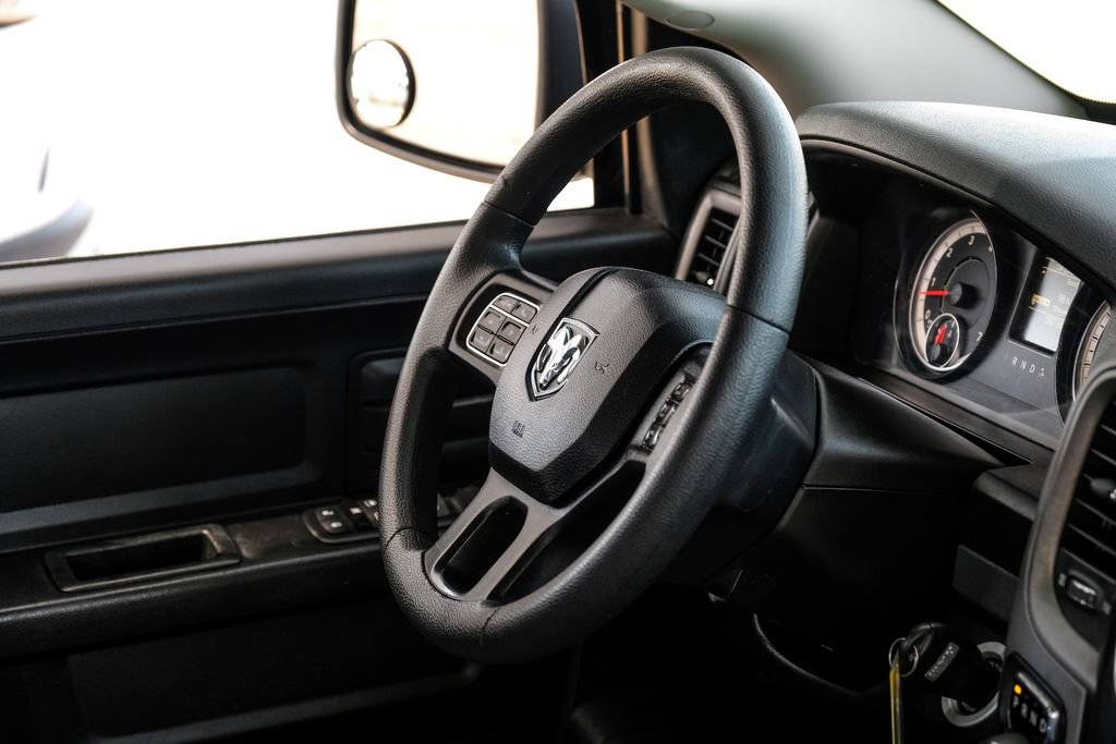 Used 2019 RAM 1500 Tradesman w/ Chrome Plus Package RWD image 11