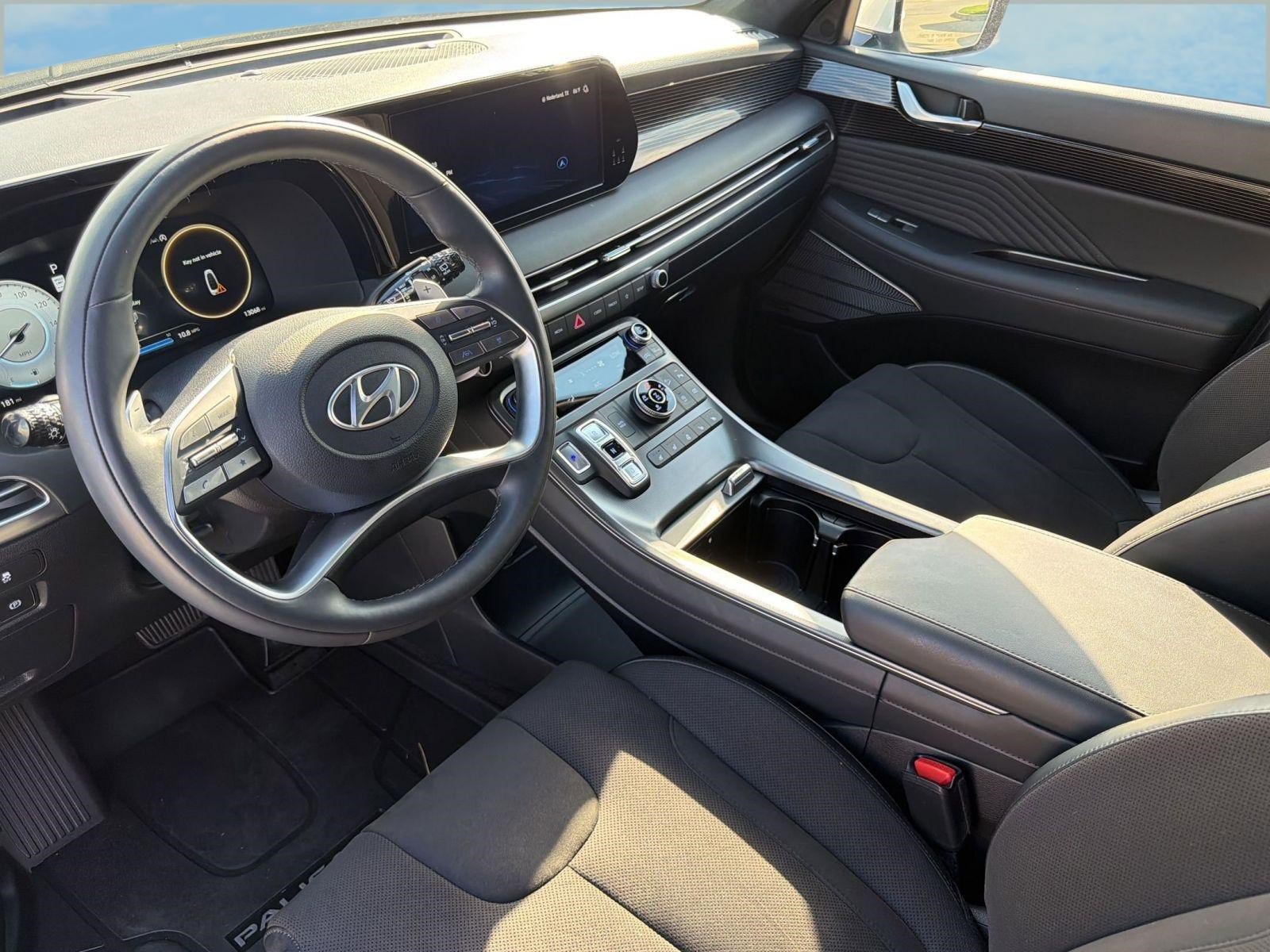 Used 2025 Hyundai Palisade Calligraphy AWD/4WD image 4