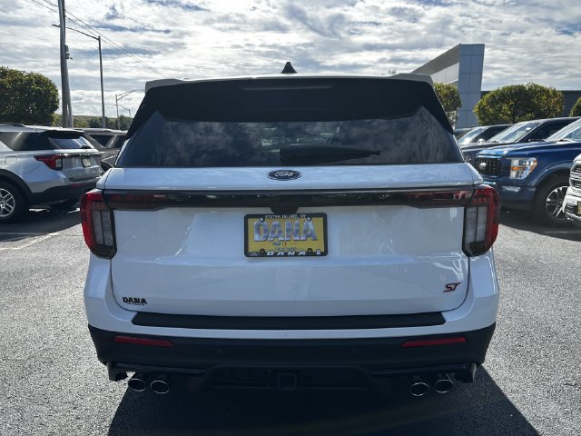 Used 2025 Ford Explorer ST AWD/4WD image 6