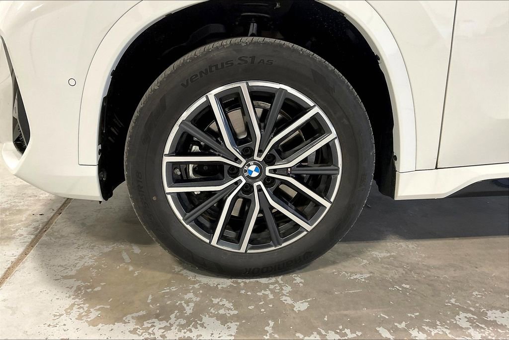 Used 2024 BMW X1 xDrive28i w/ M Sport Package image 11