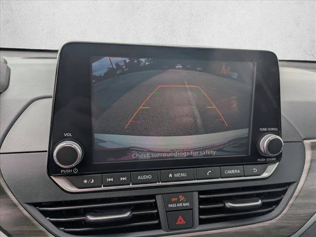 Used 2025 Nissan Altima 2.5 SV FWD image 13