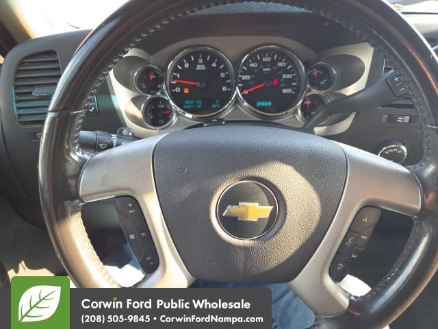 Used 2011 Chevrolet Silverado 1500 LT w/ All-Star Edition AWD/4WD image 28