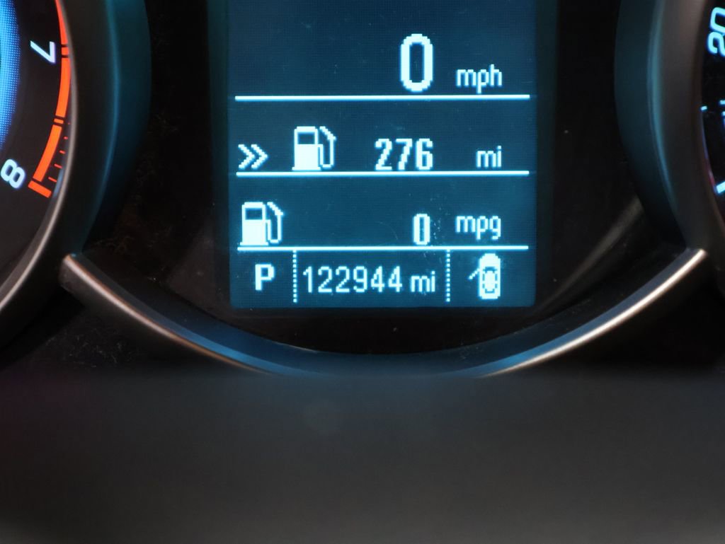 Used 2015 Chevrolet Cruze LT image 35