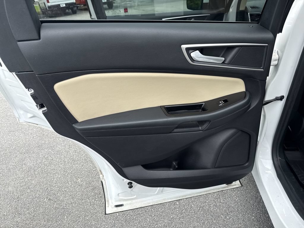 Used 2020 Ford Edge SEL w/ Convenience Package AWD/4WD image 23