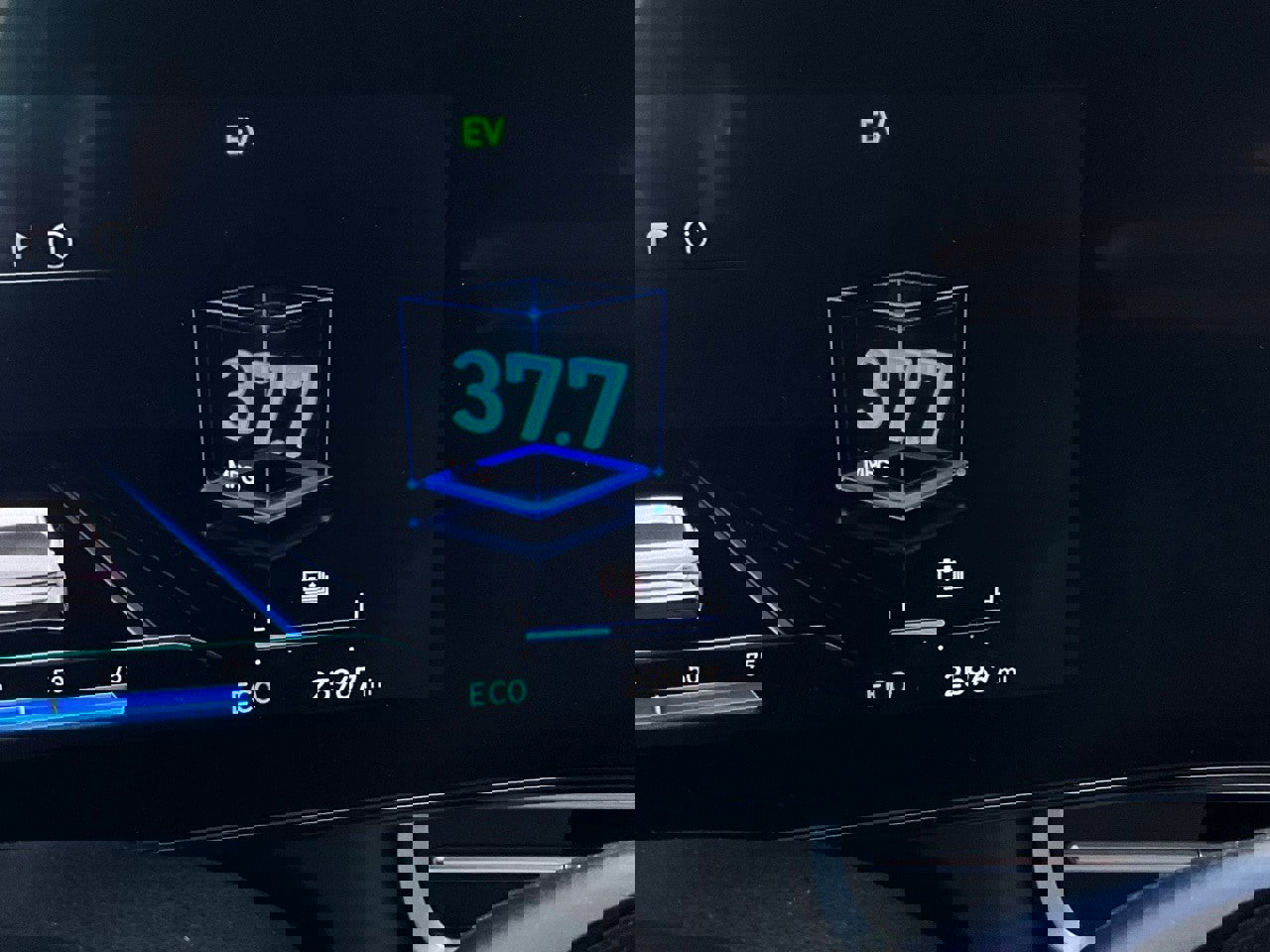 Used 2025 Hyundai Elantra Limited image 41